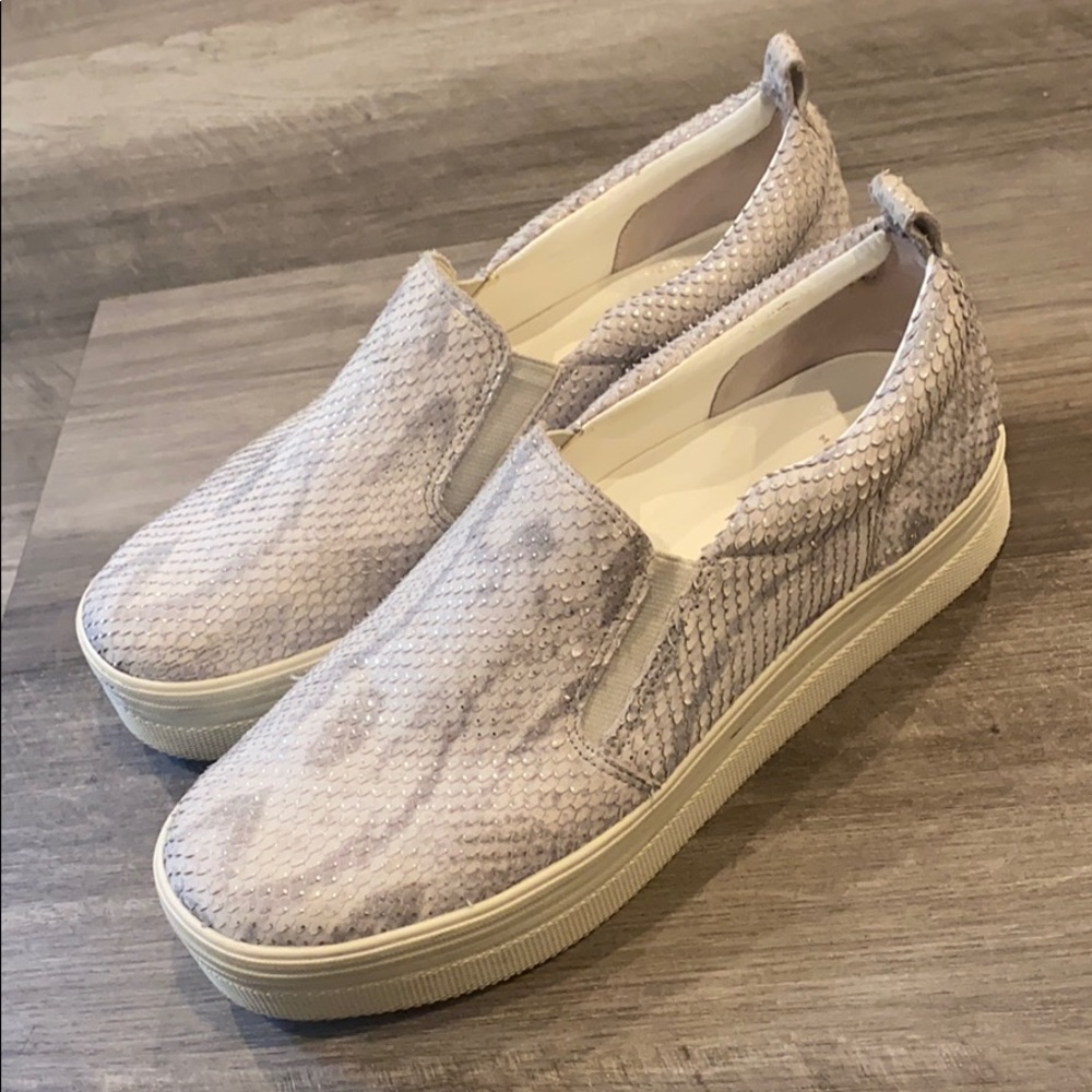 Marc Fisher LTD Elise silver/white platform